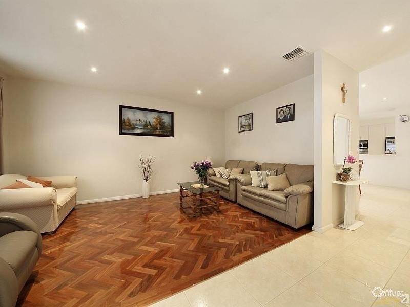 24 Lancaster Street, Bentleigh East VIC 3165