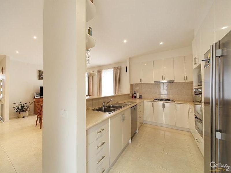 24 Lancaster Street, Bentleigh East VIC 3165