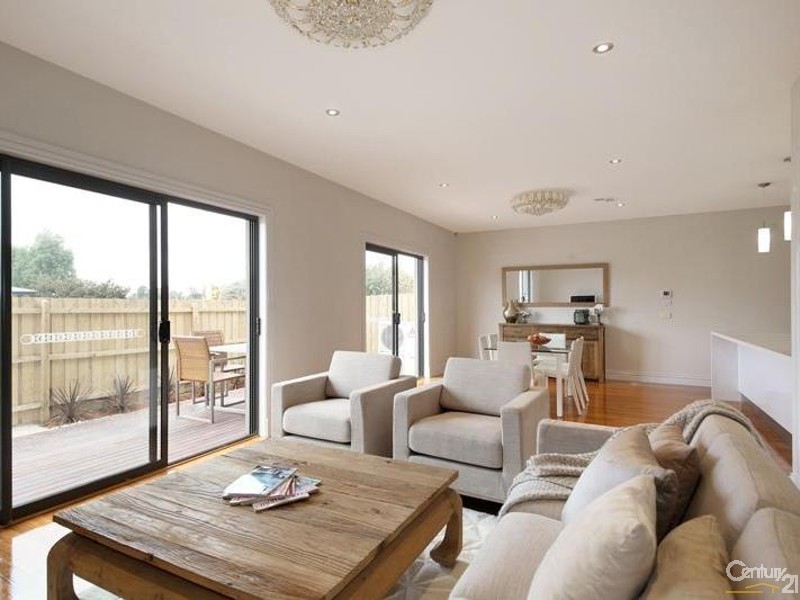 15 St James Avenue, Bentleigh VIC 3204