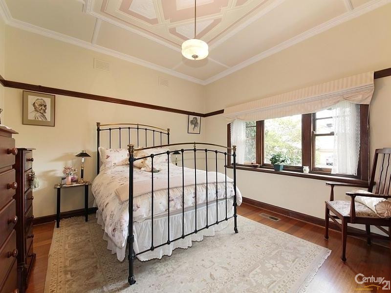 1/76 Hall Street, Ormond VIC 3204