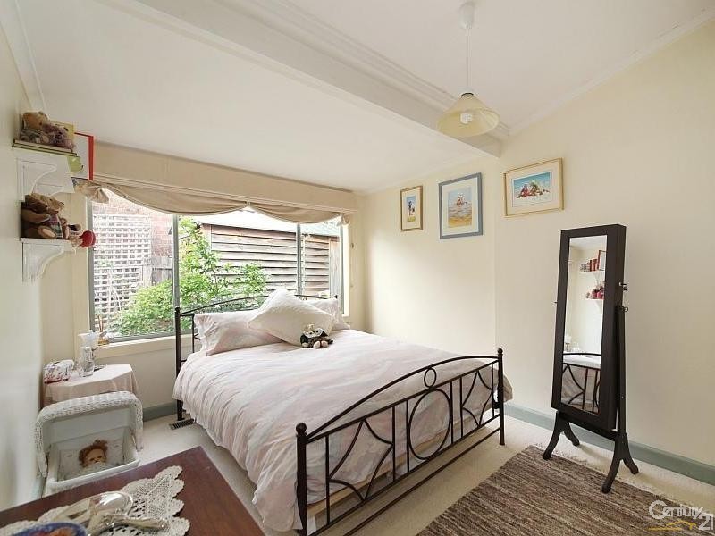 1/76 Hall Street, Ormond VIC 3204