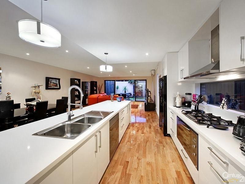 13B Elizabeth Street, Bentleigh East VIC 3165