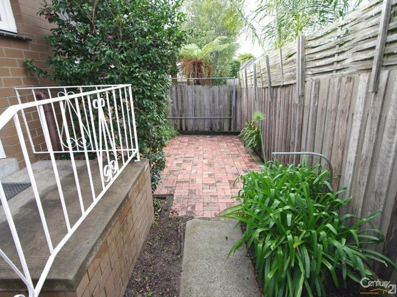 2/2 Rowland Street, Bentleigh East VIC 3165