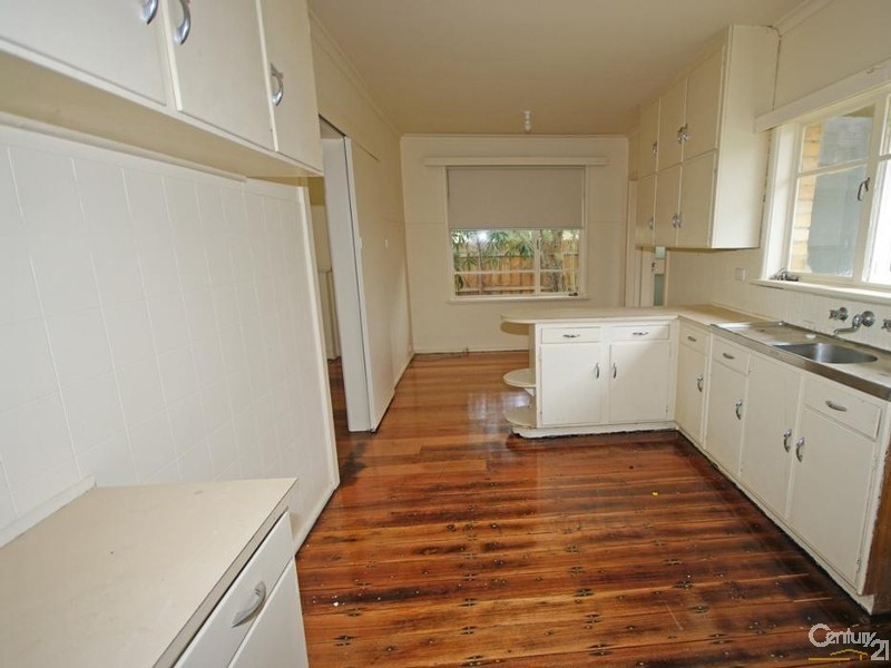 19 Tasman Road, Bentleigh East VIC 3165