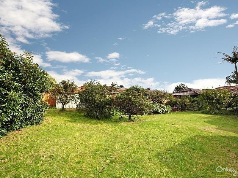 16 Brosa Avenue, Bentleigh East VIC 3165