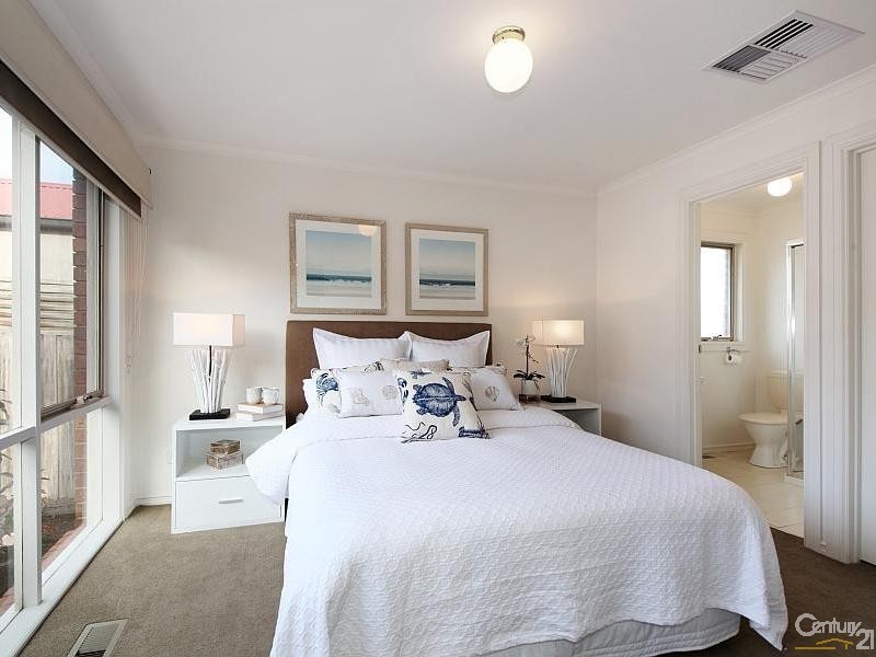 2/23 Jeffrey Street, Bentleigh VIC 3204