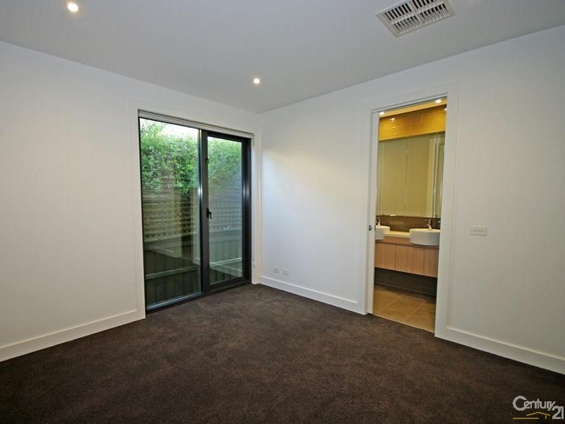 299A McKinnon Road, Mckinnon VIC 3204