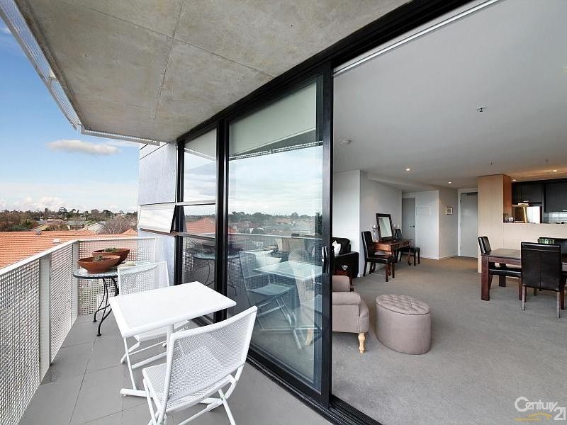 205/175 Kangaroo Road, Hughesdale VIC 3166