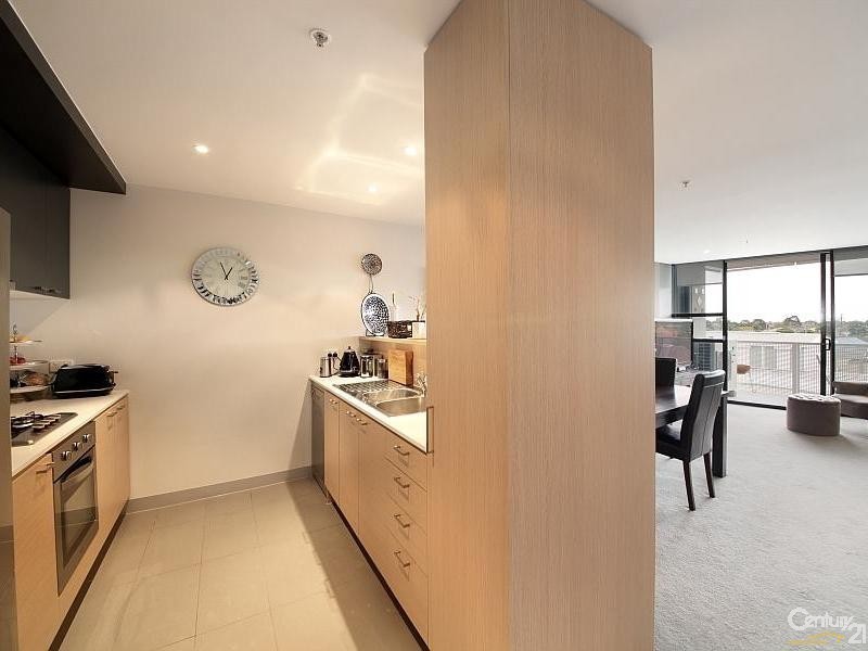 205/175 Kangaroo Road, Hughesdale VIC 3166