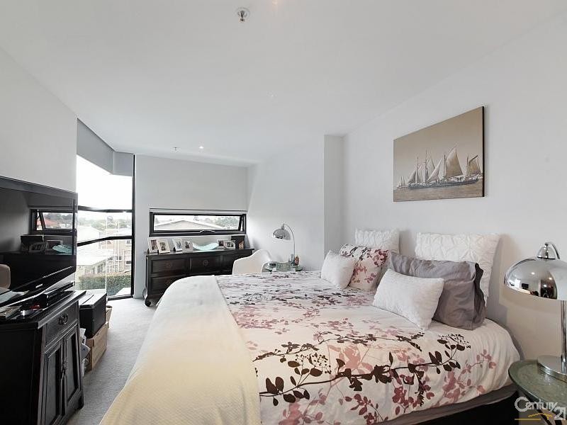 205/175 Kangaroo Road, Hughesdale VIC 3166