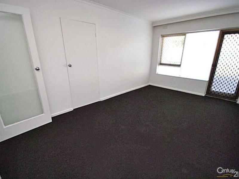 4/264 Neerim Road, Carnegie VIC 3163