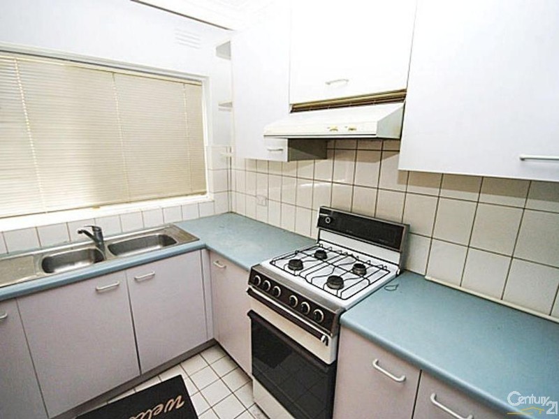 4/264 Neerim Road, Carnegie VIC 3163