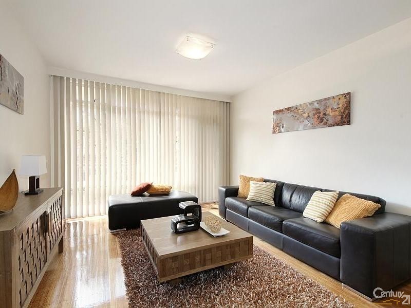 2/85 Nicholson Street, Mckinnon VIC 3204