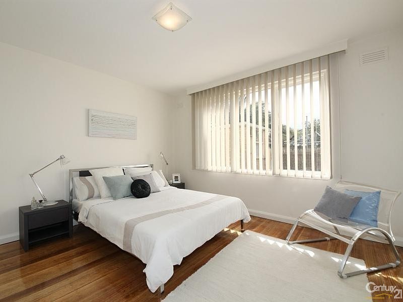 2/85 Nicholson Street, Mckinnon VIC 3204