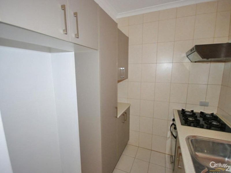 4/11 Shoobra Road, Elsternwick VIC 3185