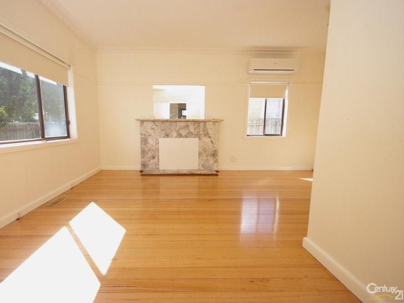 34 Glenbrook Avenue, Clayton VIC 3168