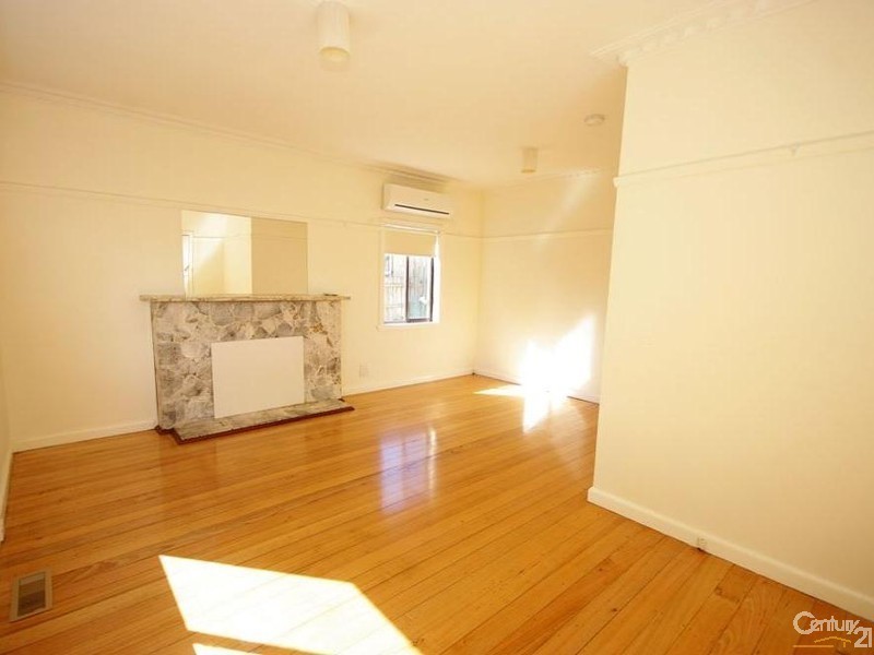 34 Glenbrook Avenue, Clayton VIC 3168