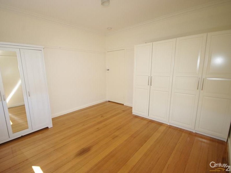 34 Glenbrook Avenue, Clayton VIC 3168