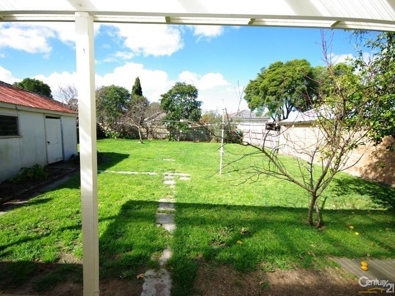 34 Glenbrook Avenue, Clayton VIC 3168