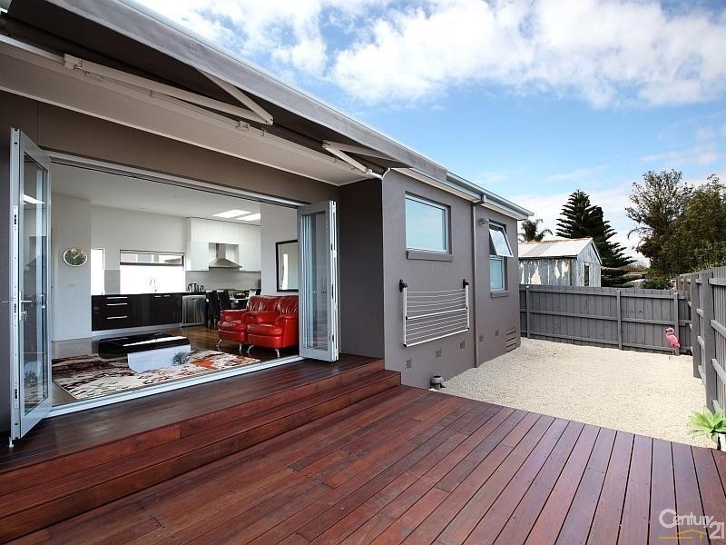 2/30 Bellevue Road, Bentleigh East VIC 3165