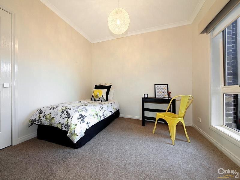 2/9 Clairmont Avenue, Bentleigh VIC 3204