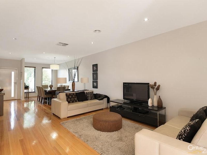 2/27 Loranne Street, Bentleigh VIC 3204