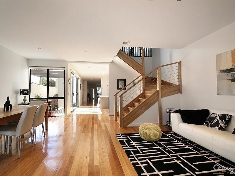 2/27 Loranne Street, Bentleigh VIC 3204