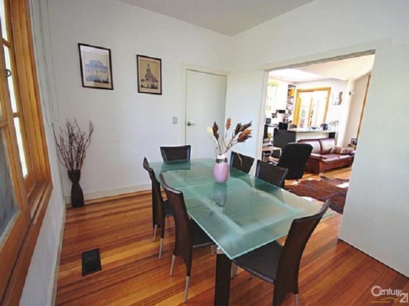 9A  Pell Street, Bentleigh East VIC 3165