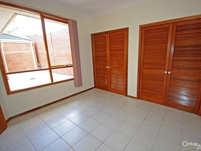 2/17 Wheeler Street, Ormond VIC 3204