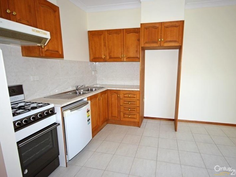 2/17 Wheeler Street, Ormond VIC 3204