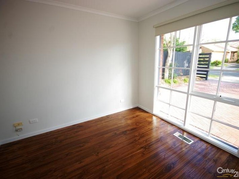 38 Clee Street, Mckinnon VIC 3204