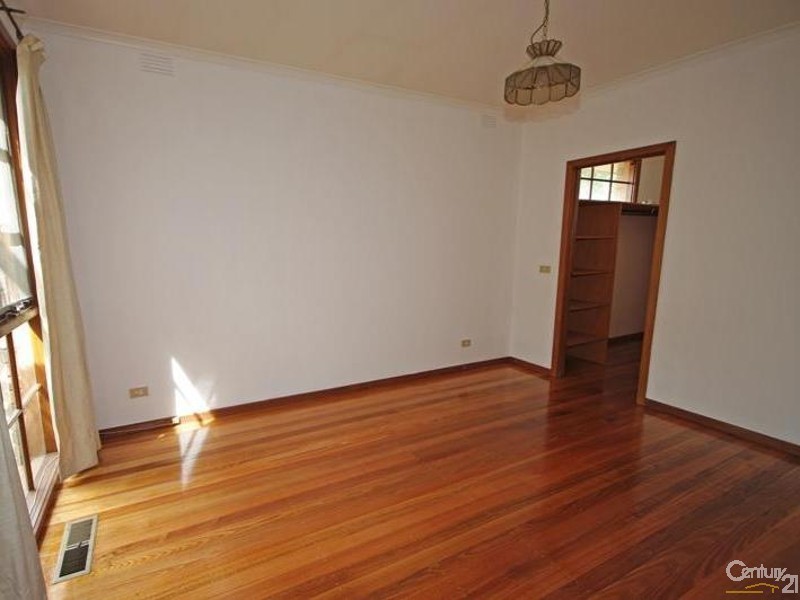 20 Wild Cherry Road, Carnegie VIC 3163