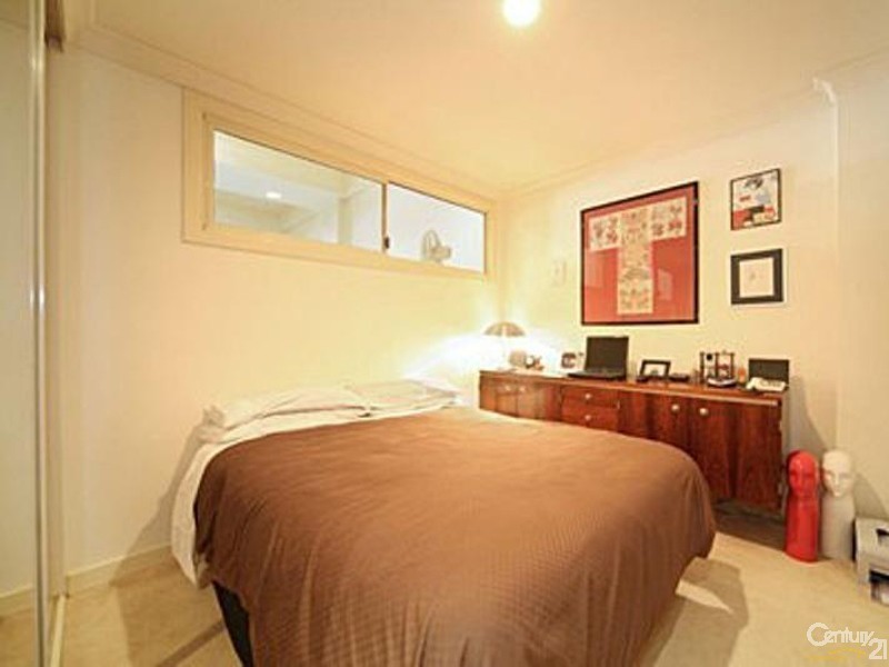 2/125 McKinnon Road, Mckinnon VIC 3204