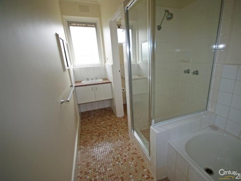 4/5A Argyle Street, Bentleigh East VIC 3165