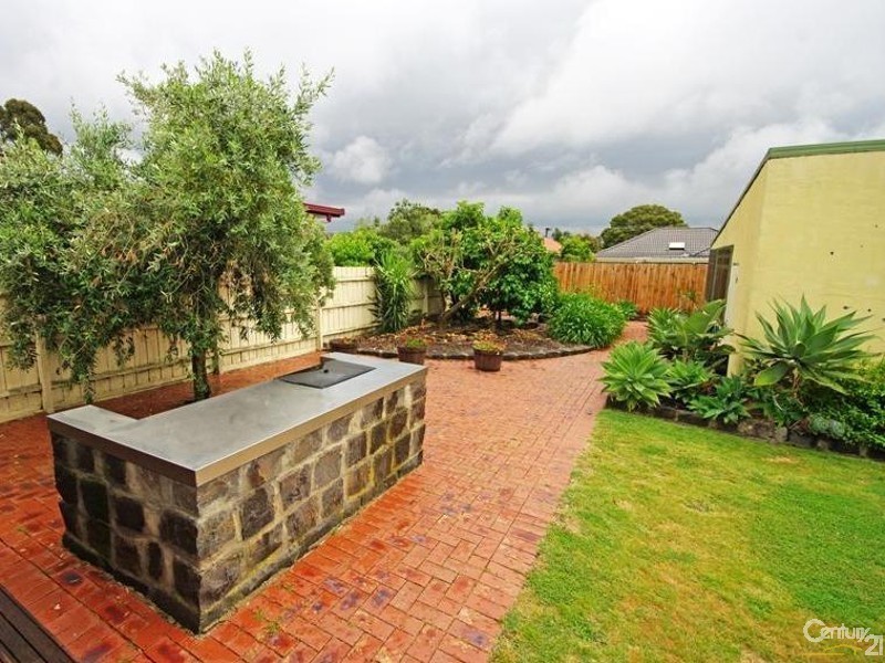 37 Connie Street, Bentleigh East VIC 3165