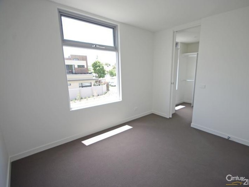 111/1 Mackie Road, Bentleigh East VIC 3165