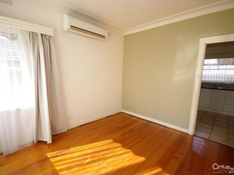 18 Melva Street, Bentleigh East VIC 3165