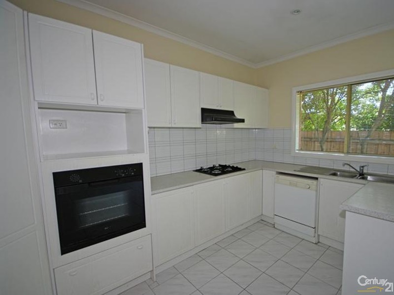 2/28 Murrong Avenue, Bentleigh East VIC 3165