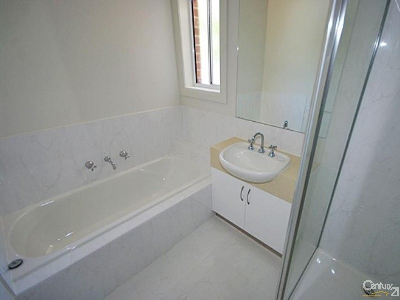 1/5 Latham Street, Bentleigh East VIC 3165