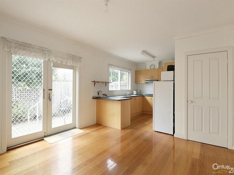 2/12 Scotts Street, Bentleigh VIC 3204