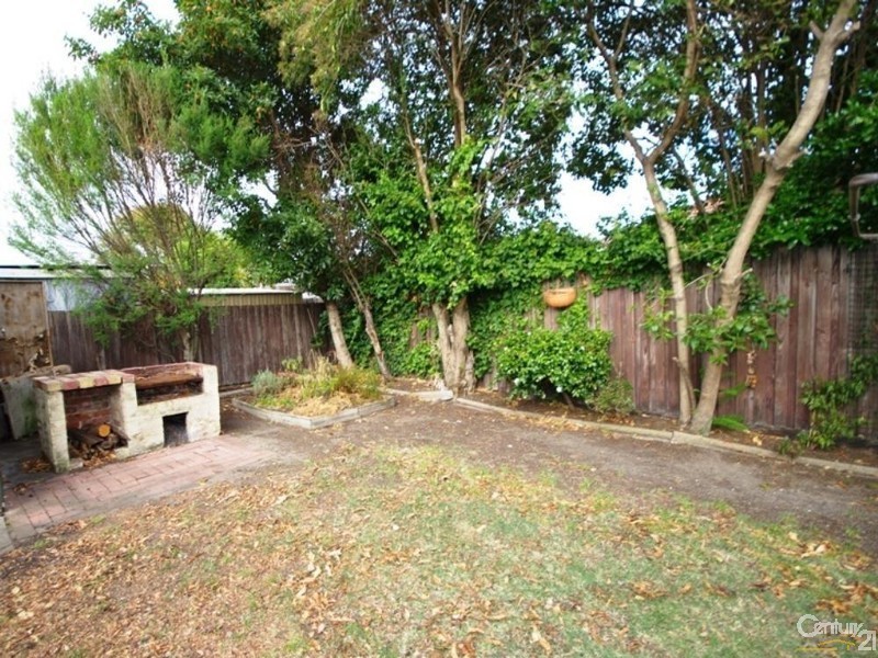 18 Wavell Street, Mckinnon VIC 3204