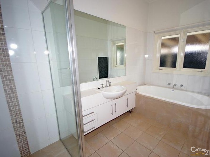 123 Brewer Road, Bentleigh VIC 3204