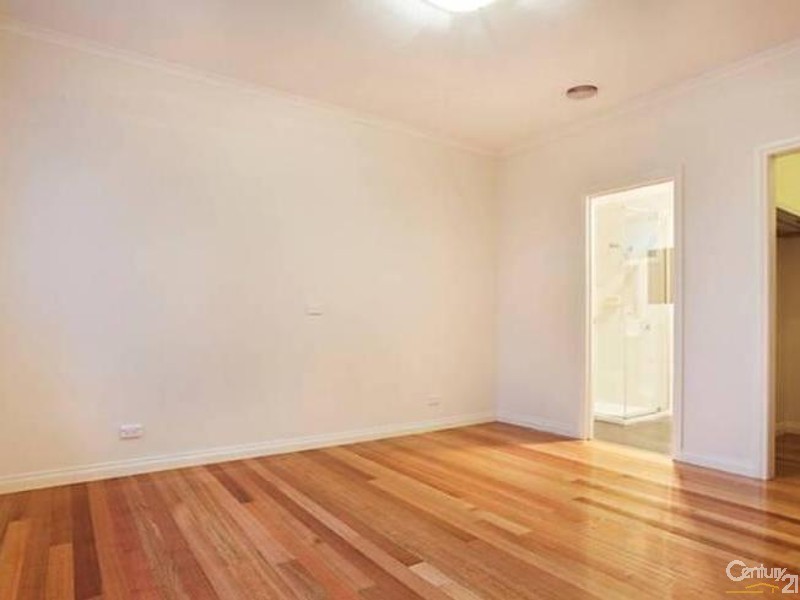 2/131 Tucker Road, Bentleigh VIC 3204