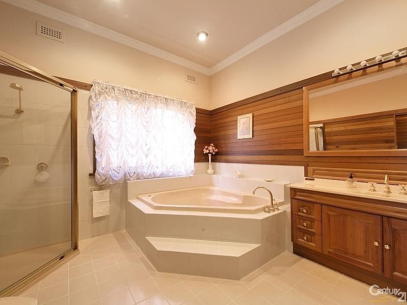 2 Anthony Street, Ormond VIC 3204