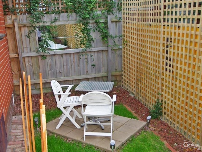 3/6 First Street, Black Rock VIC 3193