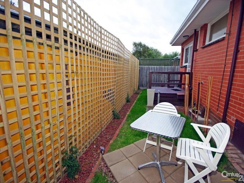 3/6 First Street, Black Rock VIC 3193