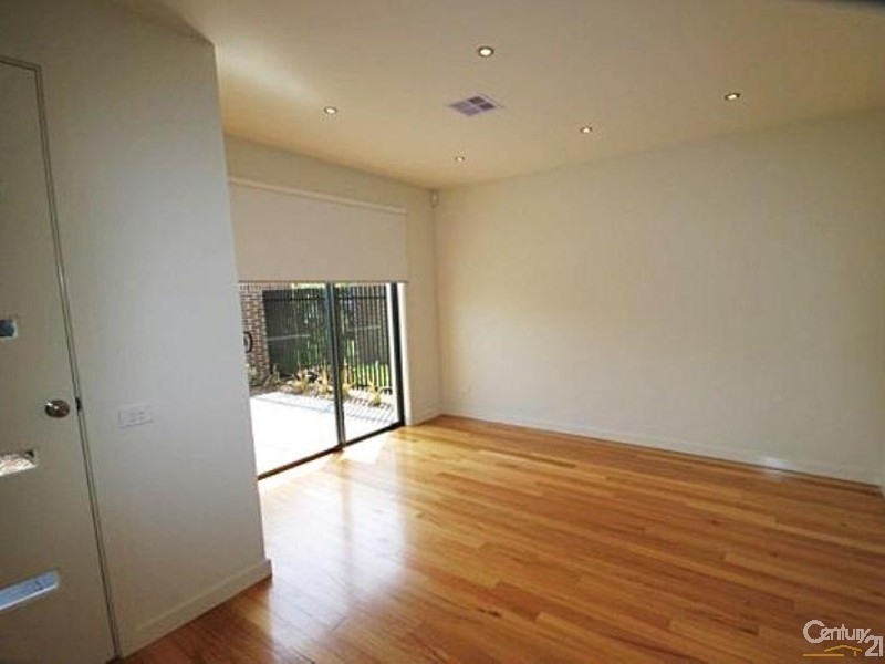 1/2-4 Faulkner Street, Bentleigh VIC 3204