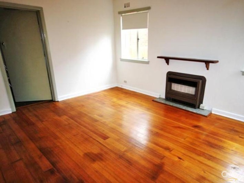 REAR 217 Tucker Road, Mckinnon VIC 3204