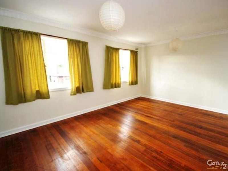 REAR 217 Tucker Road, Mckinnon VIC 3204