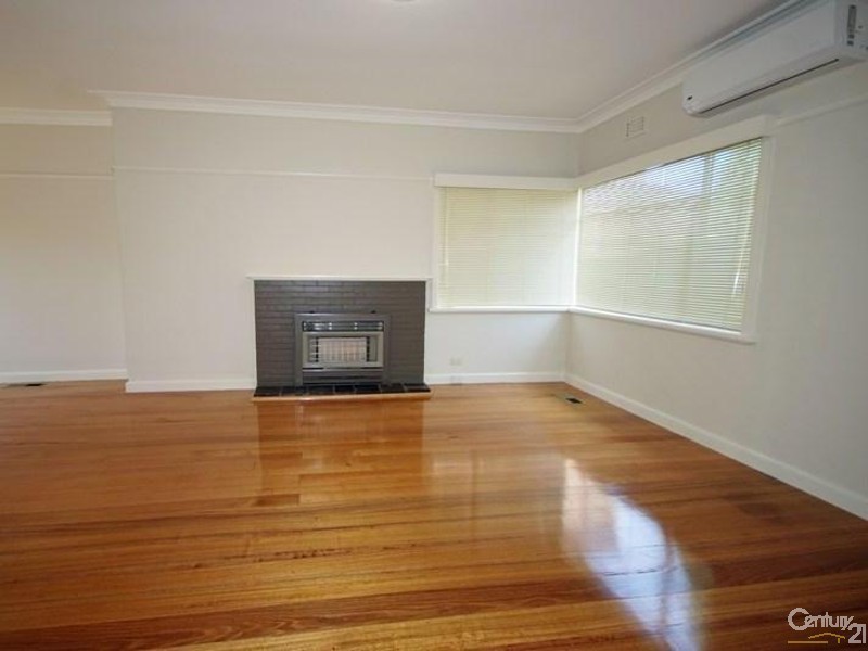 10 Tatong Road, Brighton East VIC 3187